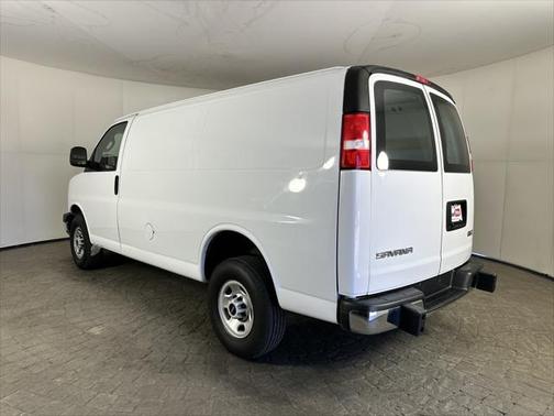 2022 GMC Savana 2500 Work Van