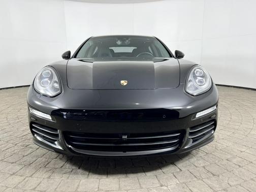 Photo 2 of 23 of 2014 Porsche Panamera S