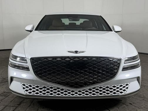 2024 Genesis Electrified G80 Advanced