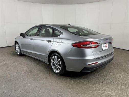 2020 Ford Fusion Hybrid SE