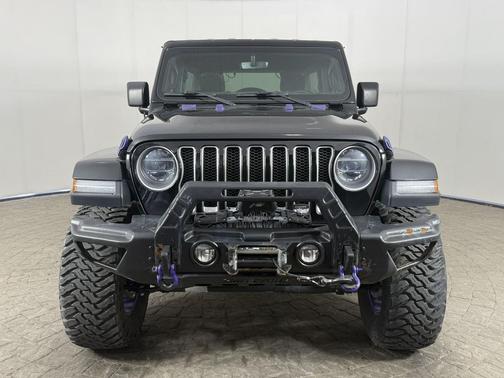 Black Clearcoat 2018 Jeep Wrangler Unlimited Sahara