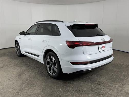 2021 Audi e-tron Premium