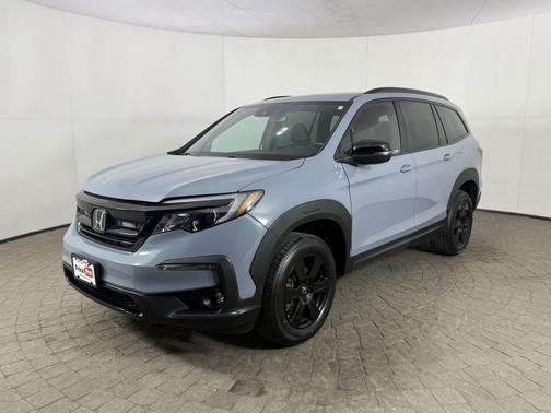 Sonic Gray Pearl 2022 Honda Pilot TrailSport AWD