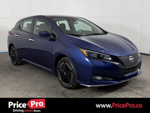 Deep Blue Pearl 2023 Nissan Leaf SV PLUS