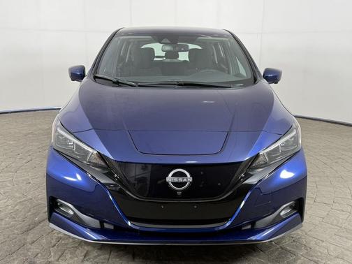 Deep Blue Pearl 2023 Nissan Leaf SV PLUS