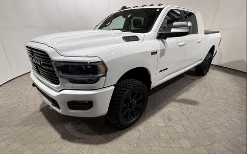 2020 RAM 3500 Night Edition 4x4 Mega Cab 6'4 Box