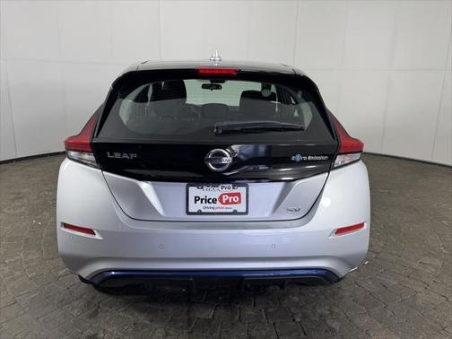2022 Nissan Leaf SV 40 kWh