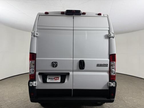2024 RAM ProMaster 2500 Tradesman