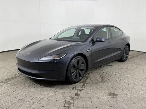 2025 Tesla Model 3 Long Range