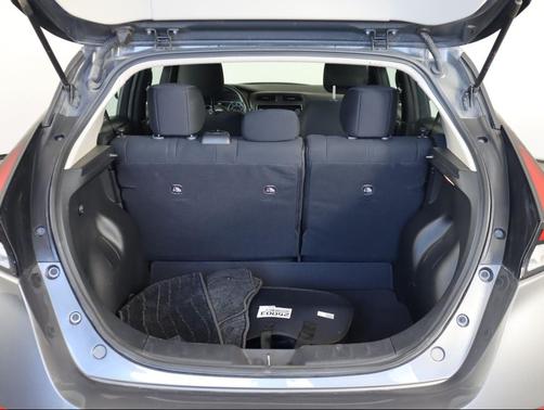 2025 Nissan Leaf S