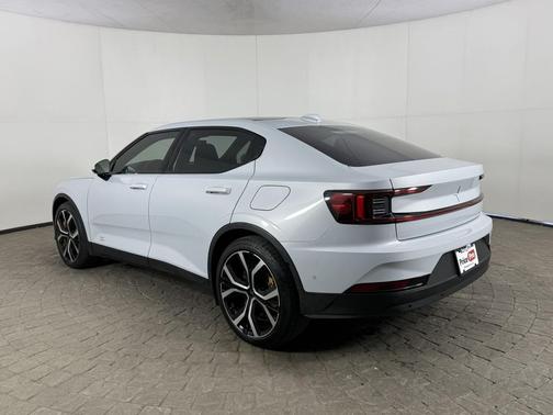 Nebula Metallic 2023 Polestar 2 Performance Plus w/Pilot Pkg
