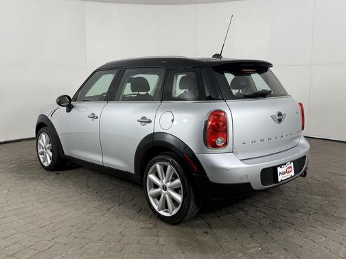 Crystal Silver Metallic 2016 MINI Countryman Cooper