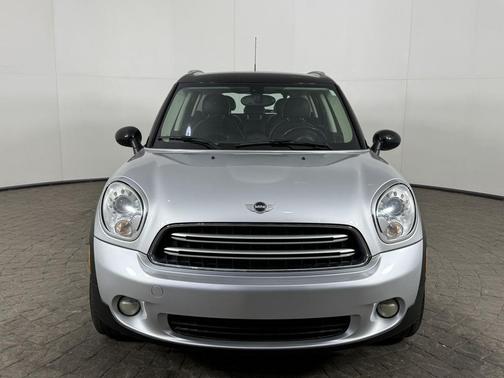 Crystal Silver Metallic 2016 MINI Countryman Cooper