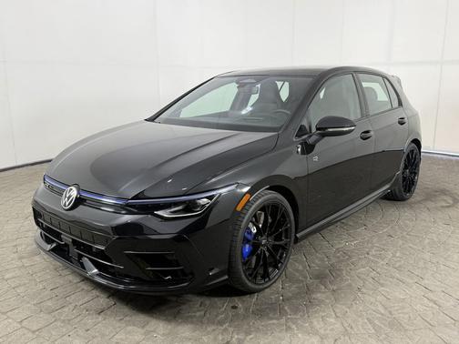 mythos black metallic 2026 Volkswagen Golf R 2.0T DSG