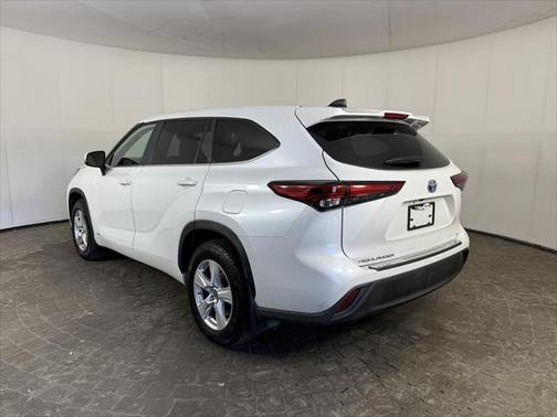 2023 Toyota Highlander Hybrid LE