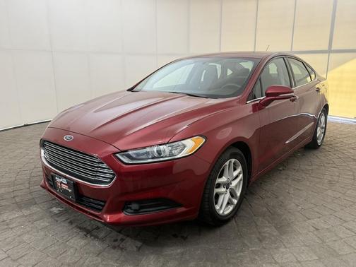 Ruby Red Metallic Tinted Clearcoat 2014 Ford Fusion SE