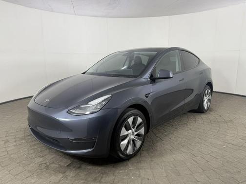 Deep Blue Metallic 2023 Tesla Model Y Long Range