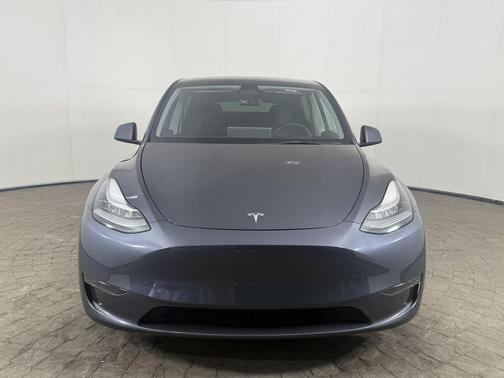 Deep Blue Metallic 2023 Tesla Model Y Long Range