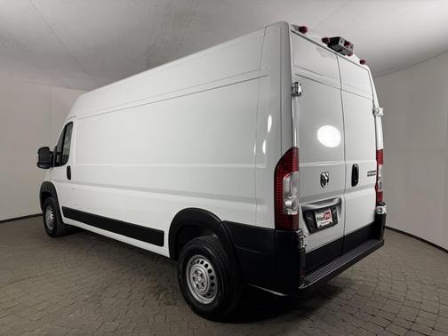 2025 RAM ProMaster 2500 Tradesman