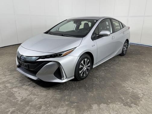 2022 Toyota Prius Prime XLE