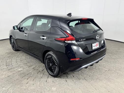 2025 Nissan Leaf SV PLUS