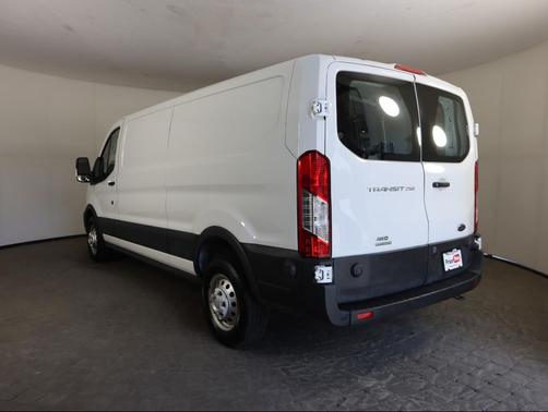 2022 Ford Transit-250 Base
