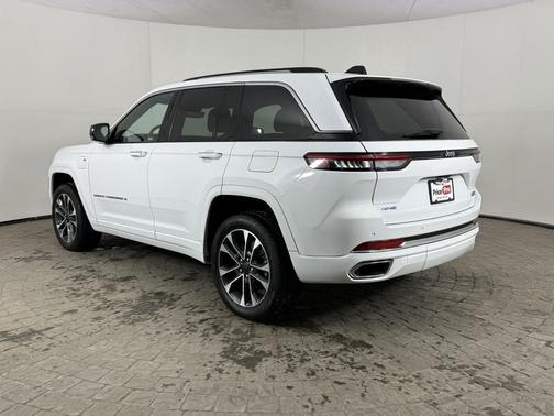 2023 Jeep Grand Cherokee 4xe Overland