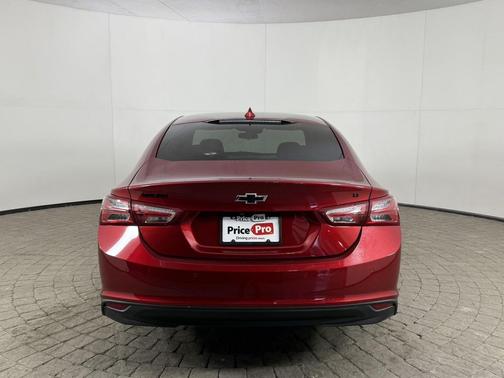 2025 Chevrolet Malibu LT