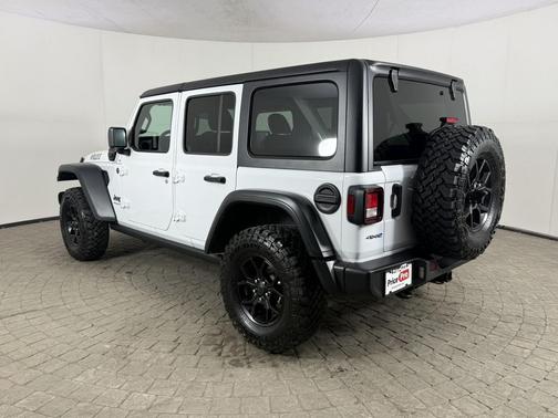 2025 Jeep Wrangler 4xe Willys