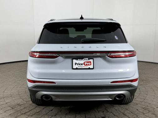 2025 Lincoln Corsair Reserve AWD w/Panoramic Vista roof