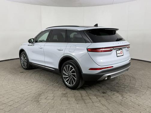 2025 Lincoln Corsair Reserve AWD w/Panoramic Vista roof