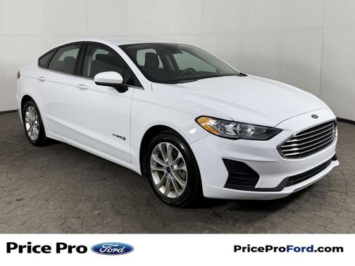 Oxford White 2019 Ford Fusion Hybrid SE