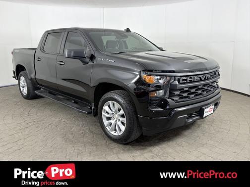 Black 2022 Chevrolet Silverado 1500 Custom
