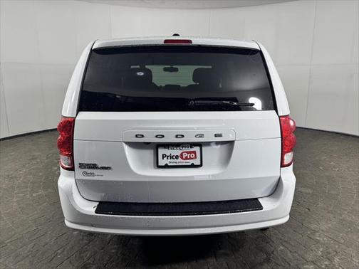 2014 Dodge Grand Caravan AVP/SE