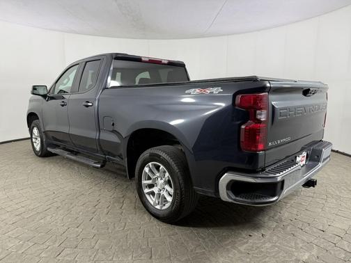 Dark Ash Metallic 2023 Chevrolet Silverado 1500 LT
