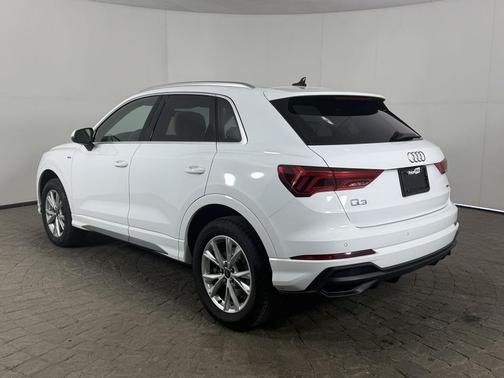 Arkona White 2025 Audi Q3 45 S line Premium Plus