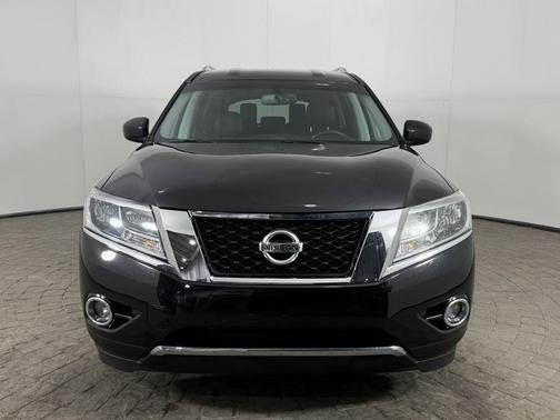 2016 Nissan Pathfinder SL