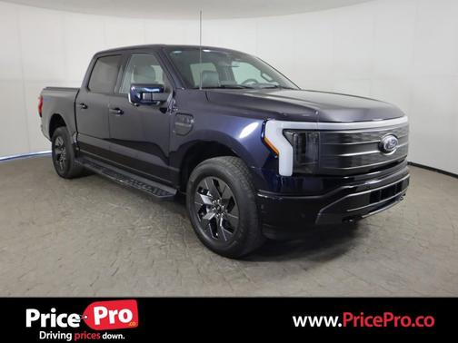 2023 Ford F-150 Lightning LARIAT