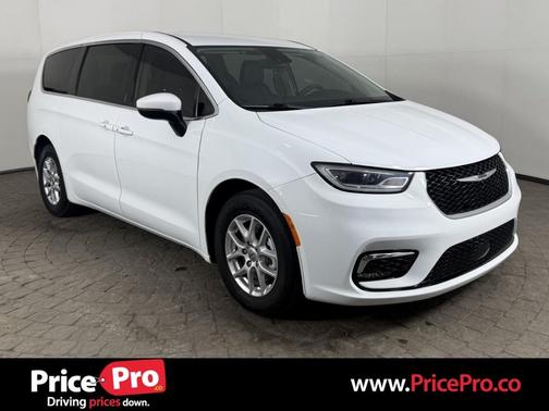 2023 Chrysler Pacifica Touring L