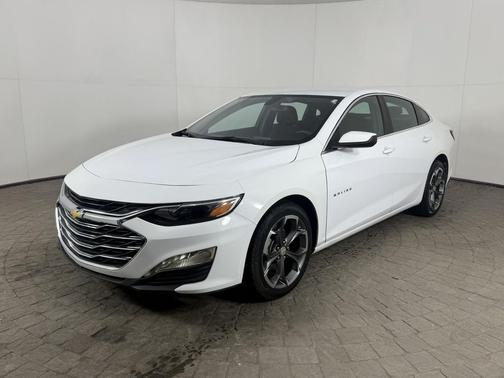 2022 Chevrolet Malibu 4dr Sdn LT
