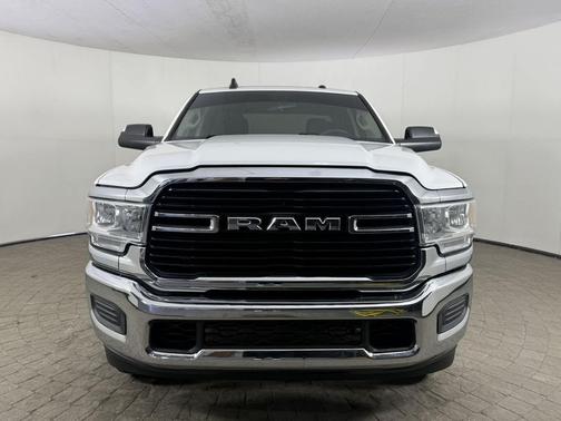 2019 RAM 2500 Big Horn 4x4 Crew Cab 6'4 Box