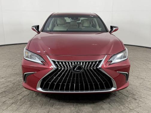 2024 Lexus ES 250 Base