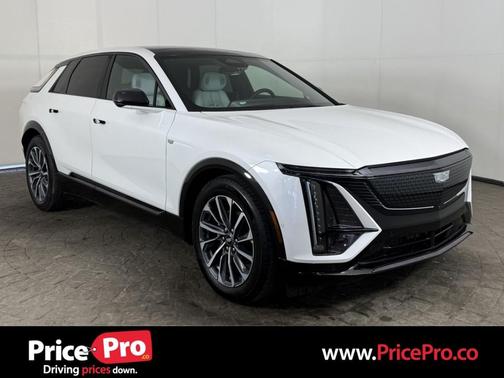 Crystal White Tricoat 2024 Cadillac LYRIQ Sport
