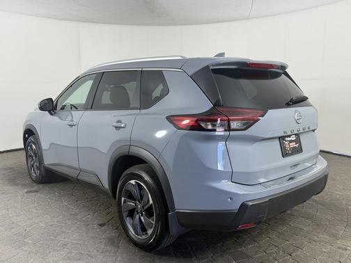 Boulder Gray Pearl 2026 Nissan Rogue SV