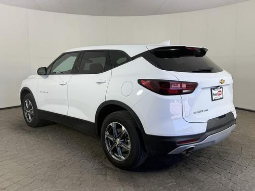 Summit White 2025 Chevrolet Blazer 2LT