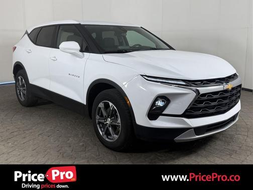 Summit White 2025 Chevrolet Blazer 2LT
