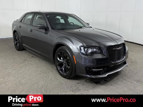 2022 Chrysler 300 S