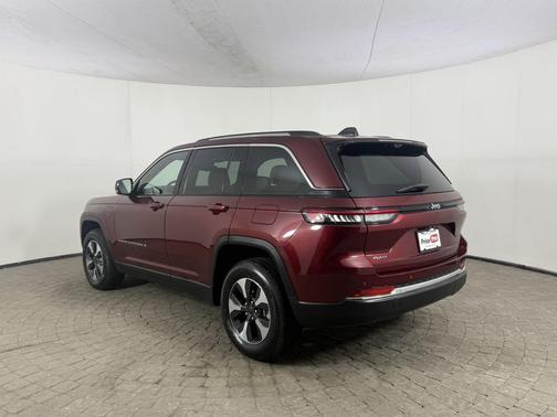 2022 Jeep Grand Cherokee 4xe Base
