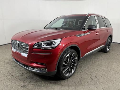 Red Carpet 2021 Lincoln Aviator Reserve AWD