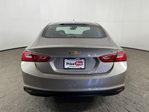 Mineral Gray Metallic 2023 Chevrolet Malibu 4dr Sdn 1LT